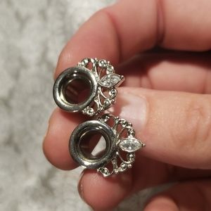 0G earrings